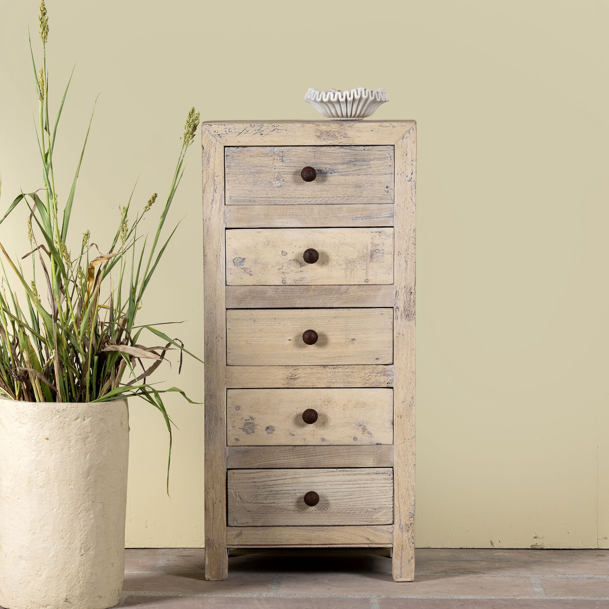 Chest of 5 drawers made from reclaimed wood with rustic finish; Ibiza style sustainable furniture, 50 × 35 × 110 cm.