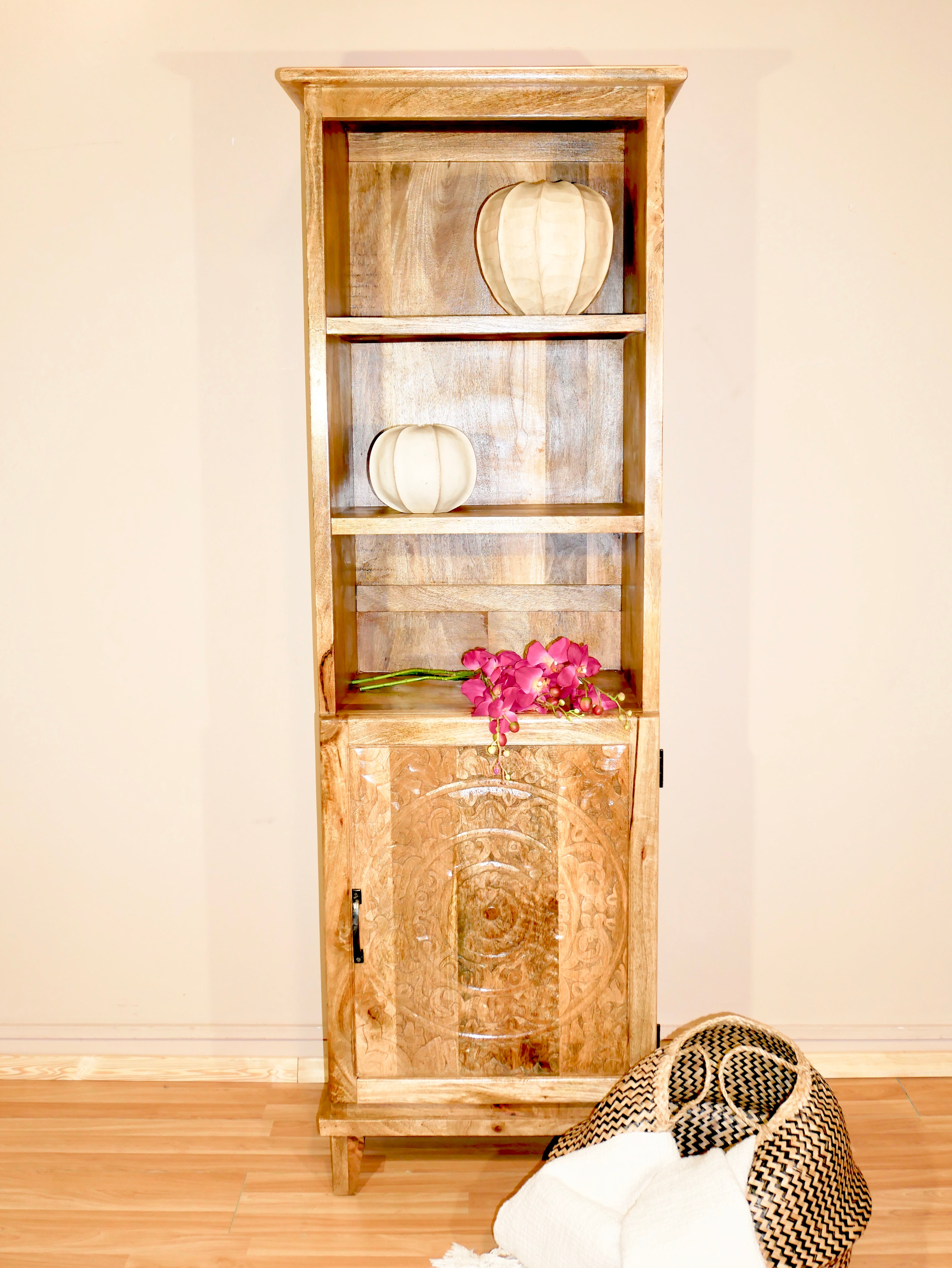 Flair, indian-style vintage shelf