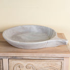 Hand-carved white marble plate Brij with shallow round form and side handle. A vintage home accessory and unique Indian decoration, ideal as a fruit plate or for bathroom storage in vintage home decor settings.