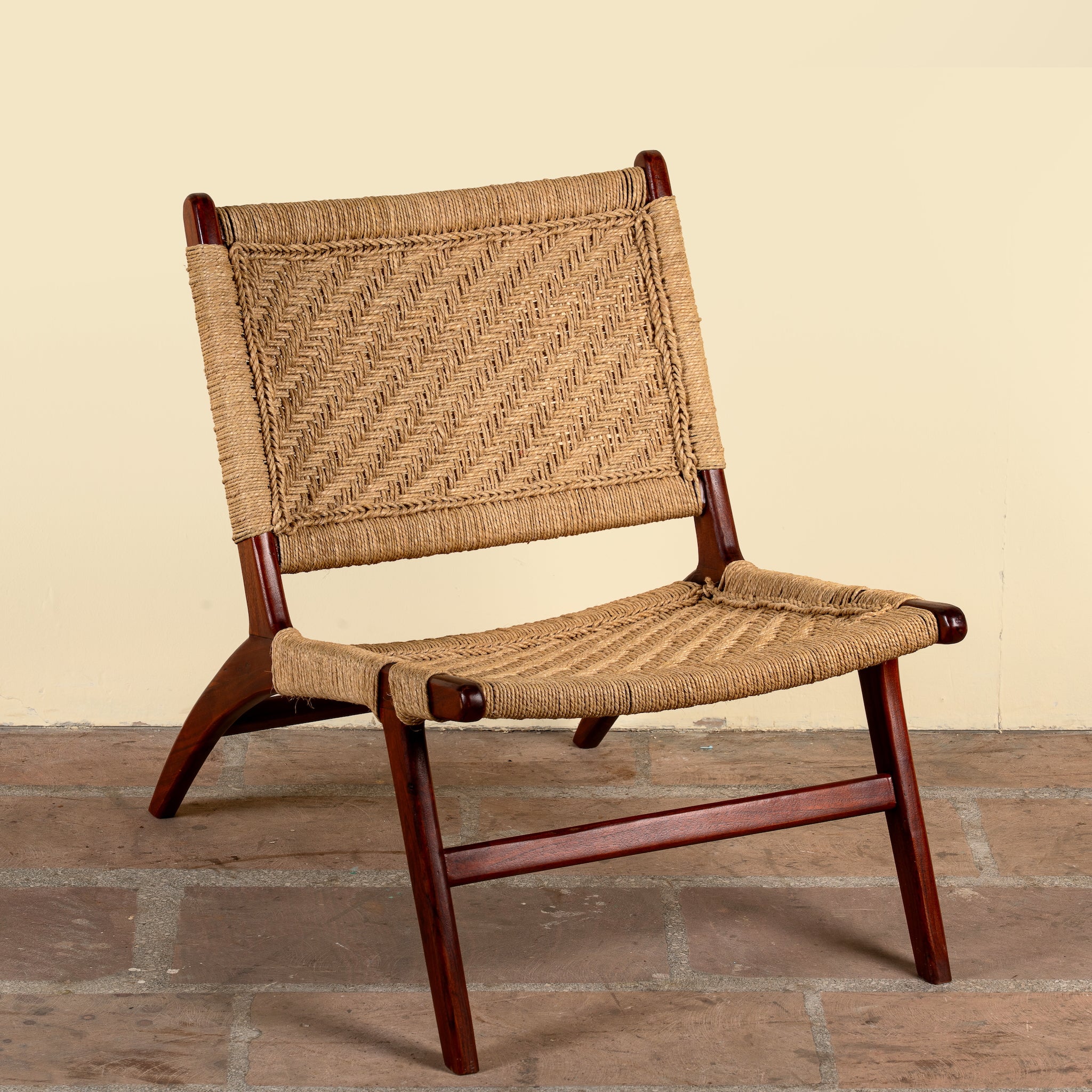 Keya solid acacia wood chair with handwoven natural seagrass seat and backrest 95cm