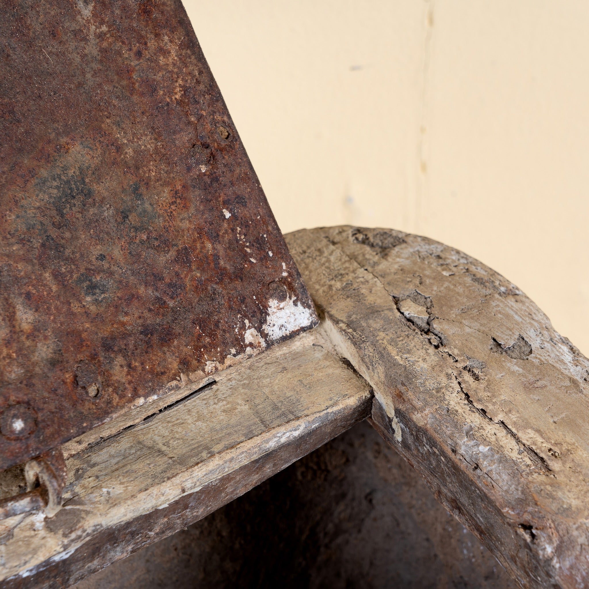 Close up image with open lid of a Nirmay antique Indian papier-mâché storage box with original iron-reinforced lid, 70cm