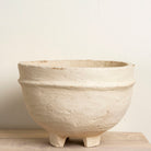 Handmade papier-mâché bowl Pranshi in a soft matte finish with rounded shape and feet. A vintage home accessory and unique Indian decoration ideal for vintage home decor, bathrooms, kitchens, or dried plants.
