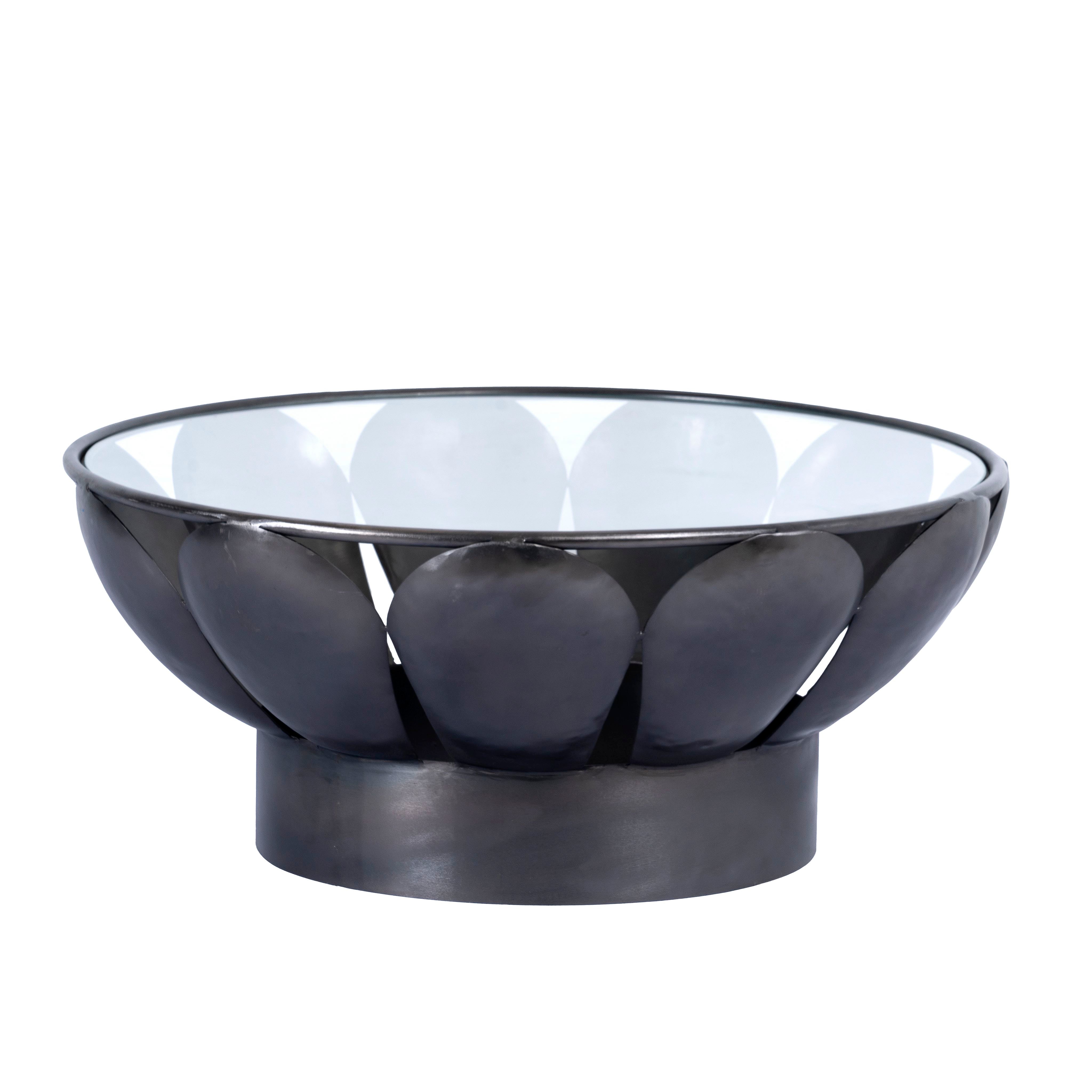 White background image of a round metal base coffee table with petal design and marble top; marble top coffee table with black wrought iron base, 87 cm diameter, 37 cm height.