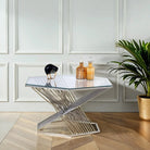 Lifestyle imagination of a hexagonal wire metal base coffee table with glass top; modern coffee table industrial style, 92 × 80 × 46 cm.