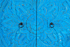 Handgeschnitzer, 2 türiger Schrank aus Mangoholz, gefertigt in Indien in mediterranem vintage Stil.